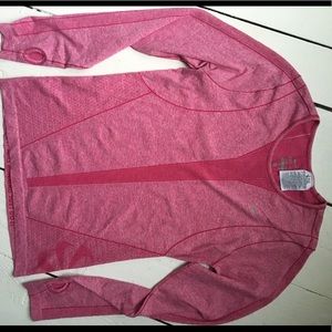 NIKE DRI FIT LONG SLEEVE RUNNING TOP, Sz M